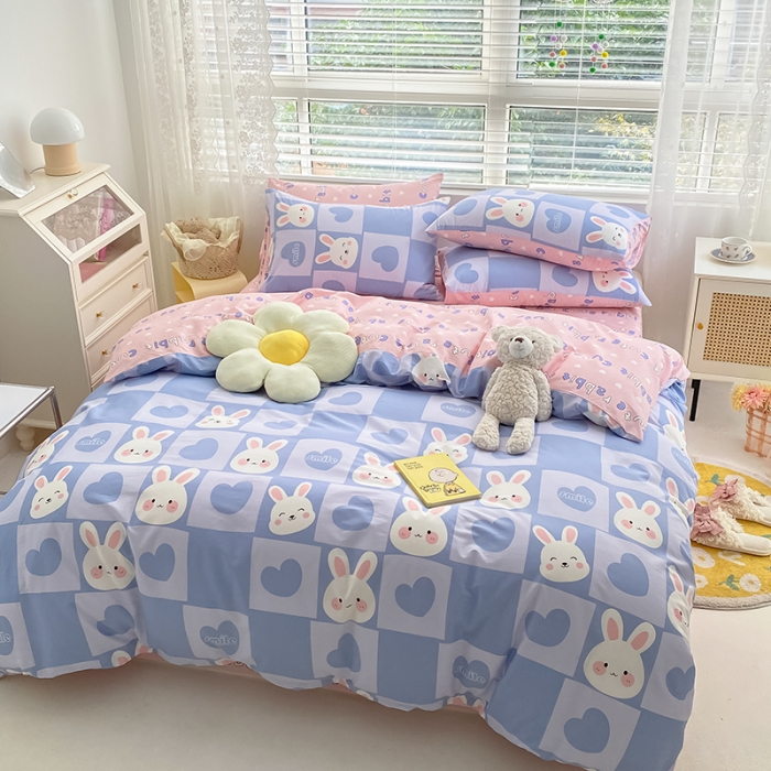 91家纺网 家纺一手货源 找家纺 曼之夏 2022新款13372全棉清新印花四件套 宝心软糖兔