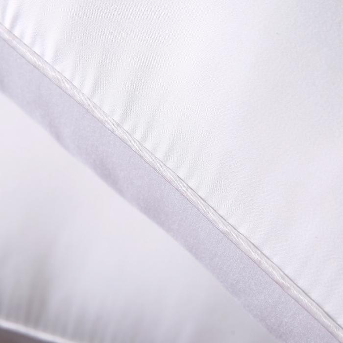 91家纺网 家纺一手货源 找家纺 轻奢日式山茶花天丝面包羽丝绒枕头刺绣成人简约单人枕芯安睡软枕