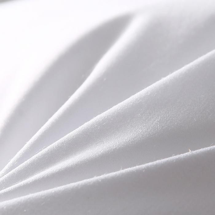 91家纺网 家纺一手货源 找家纺 轻奢日式山茶花天丝面包羽丝绒枕头刺绣成人简约单人枕芯安睡软枕