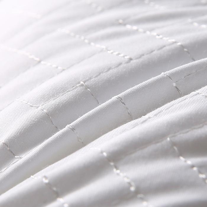 91家纺网 家纺一手货源 找家纺 日式全棉简约绗缝羽丝绒可水洗枕头定型护颈单人安睡枕芯