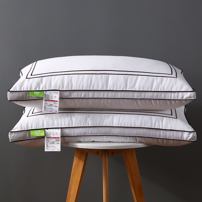 91家纺网 家纺一手货源 找家纺 轻奢简约全棉贡缎刺绣工艺酒店枕芯可水洗护颈舒适枕头单人软枕