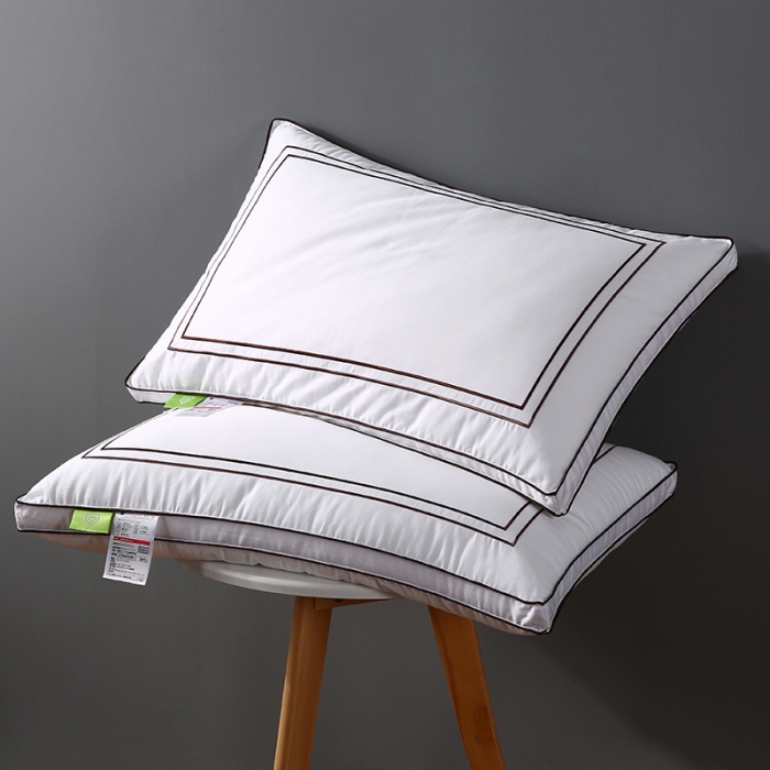 91家纺网 家纺一手货源 找家纺 轻奢简约全棉贡缎刺绣工艺酒店枕芯可水洗护颈舒适枕头单人软枕