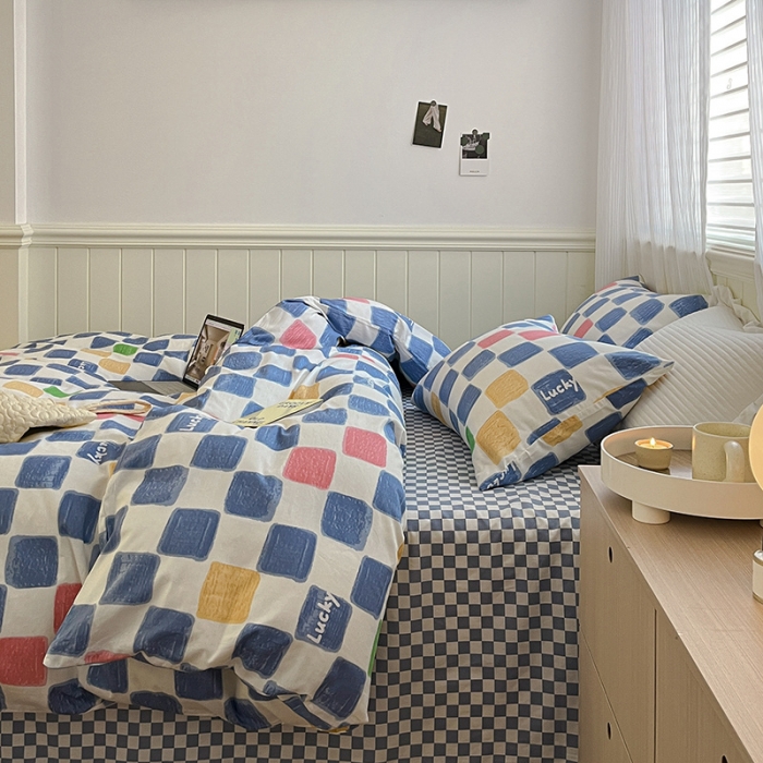 91家纺网 家纺一手货源 找家纺 雅居纺家纺 2022新款13070全棉印花四件套 俄罗斯方块