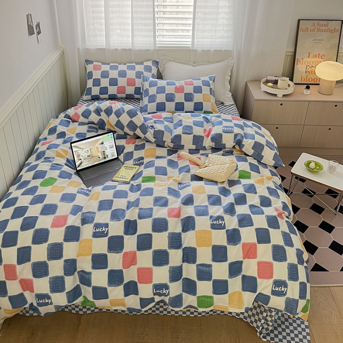 91家纺网 家纺一手货源 找家纺 雅居纺家纺 2022新款13070全棉印花四件套 俄罗斯方块