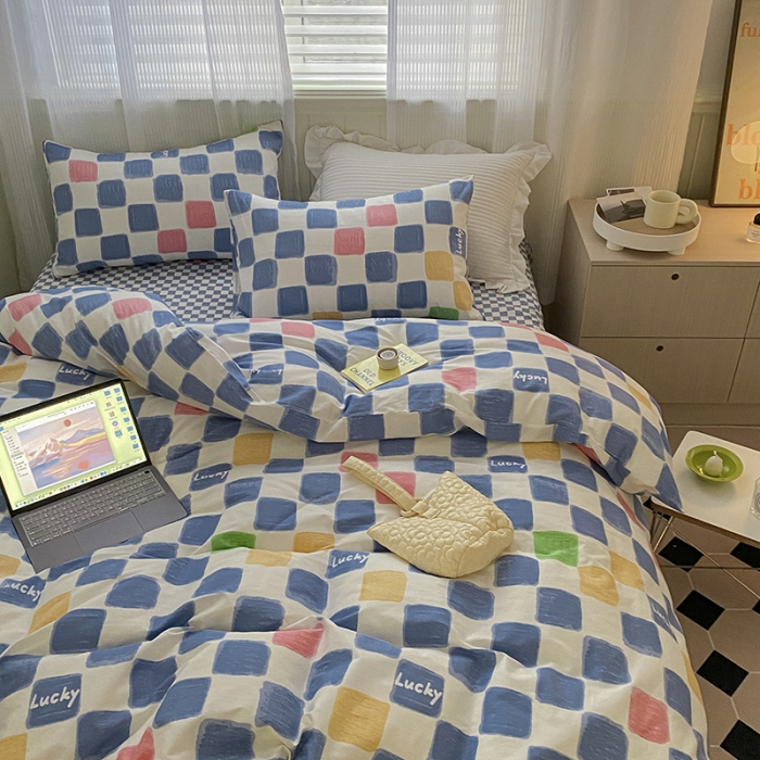 91家纺网 家纺一手货源 找家纺 雅居纺家纺 2022新款13070全棉印花四件套 俄罗斯方块