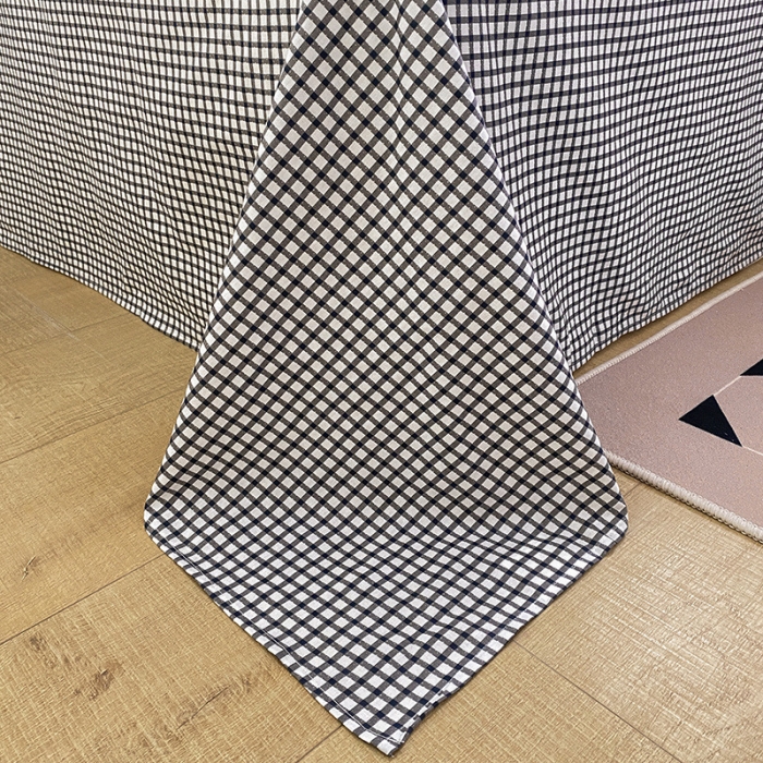 91家纺网 家纺一手货源 找家纺 雅居纺家纺 2022新款13070全棉印花四件套 黑白蝴蝶结