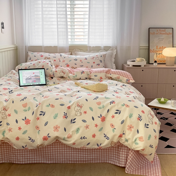 91家纺网 家纺一手货源 找家纺 雅居纺家纺 2022新款13070全棉印花四件套 快乐花海