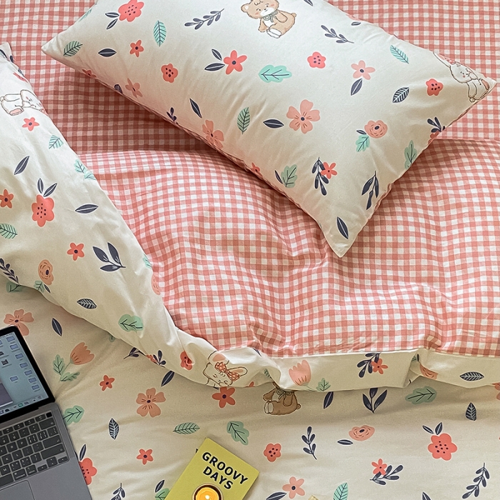 91家纺网 家纺一手货源 找家纺 雅居纺家纺 2022新款13070全棉印花四件套 快乐花海