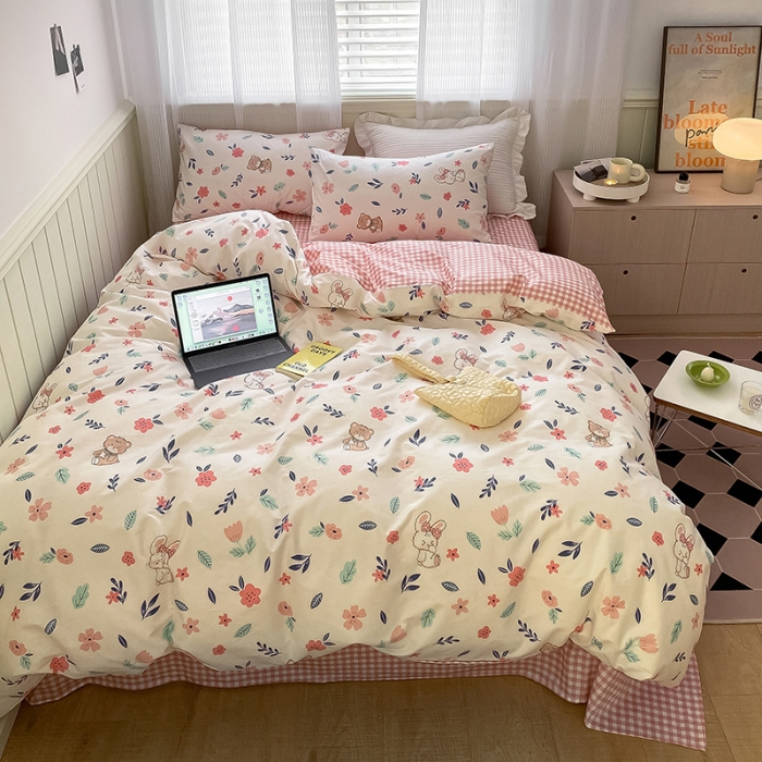 91家纺网 家纺一手货源 找家纺 雅居纺家纺 2022新款13070全棉印花四件套 快乐花海