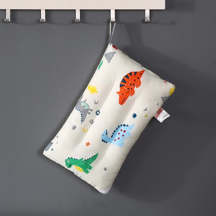 91家纺网 家纺一手货源 找家纺 全棉印花儿童经典卡通图案可水洗枕头定型呵护枕芯婴童软枕