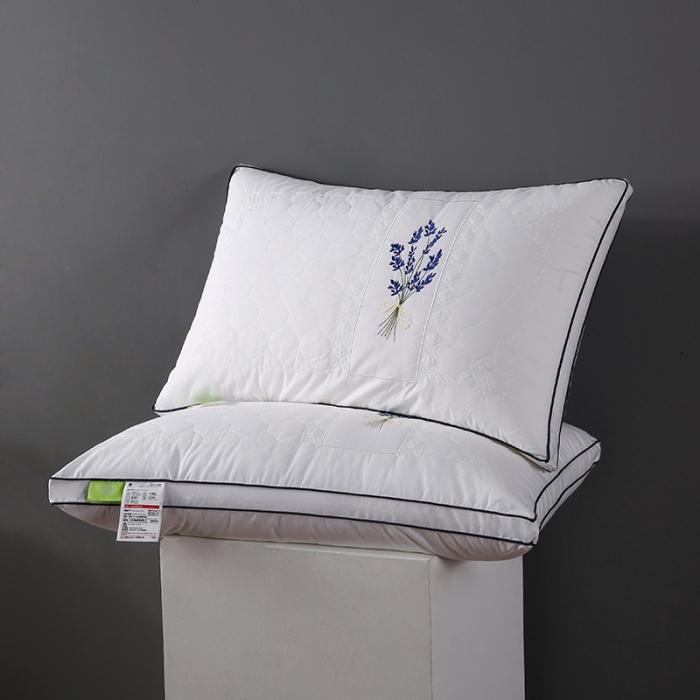 91家纺网 家纺一手货源 找家纺 全棉绗缝刺绣薰衣草枕芯花草护颈枕学生睡眠透气枕头酒店单人软枕