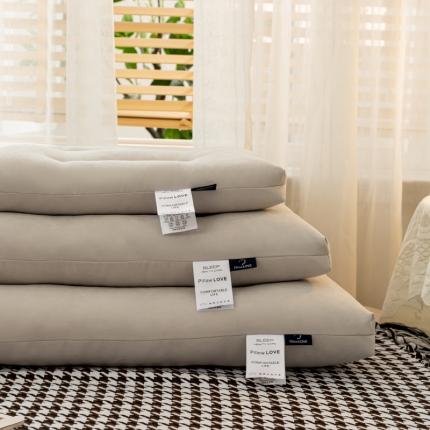 91家纺网 家纺一手货源 找家纺 雅诗帛 2025新款锦绒水洗枕芯枕头直播供货 灰色