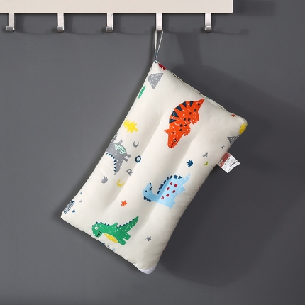 91家纺网 家纺一手货源 找家纺 全棉印花儿童经典卡通图案可水洗枕头定型呵护枕芯婴童软枕