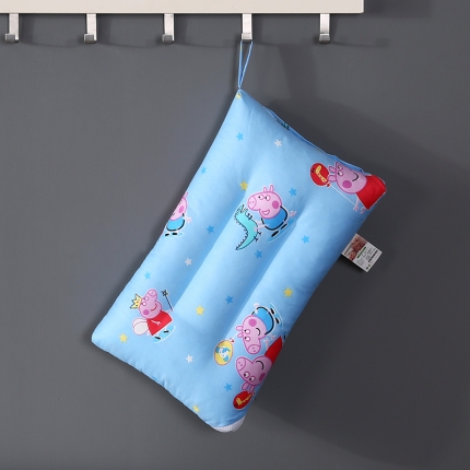 91家纺网 家纺一手货源 找家纺 全棉印花儿童经典卡通图案可水洗枕头定型呵护枕芯婴童软枕