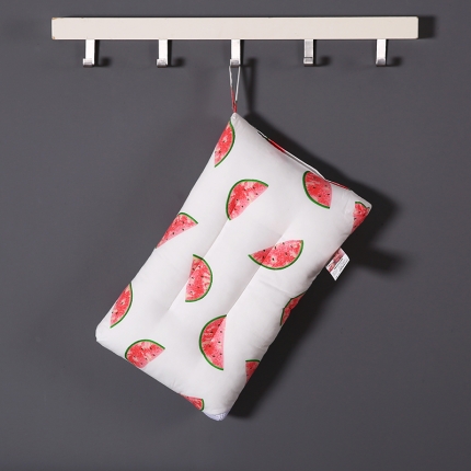 91家纺网 家纺一手货源 找家纺 全棉印花儿童经典卡通图案可水洗枕头定型呵护枕芯婴童软枕