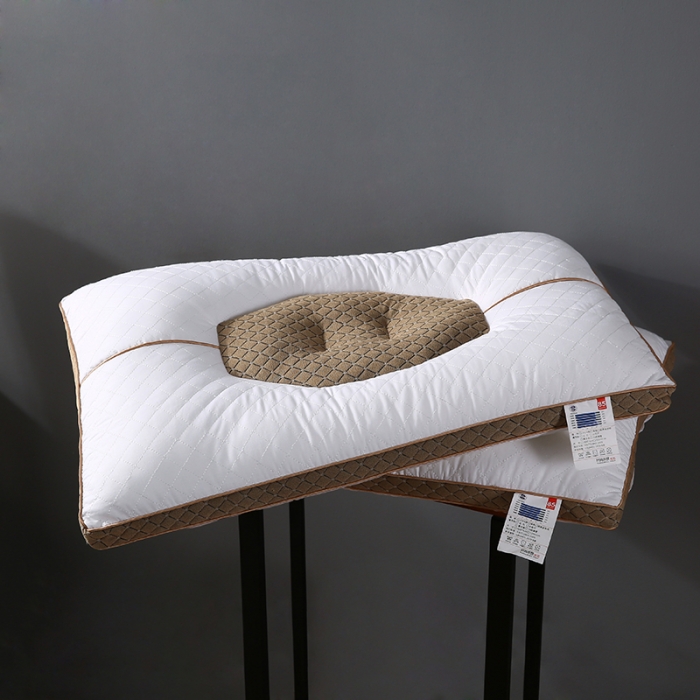 91家纺网 家纺一手货源 找家纺 全棉绗缝羽丝绒透气安睡护颈枕芯助眠定型成人枕头单人护颈枕