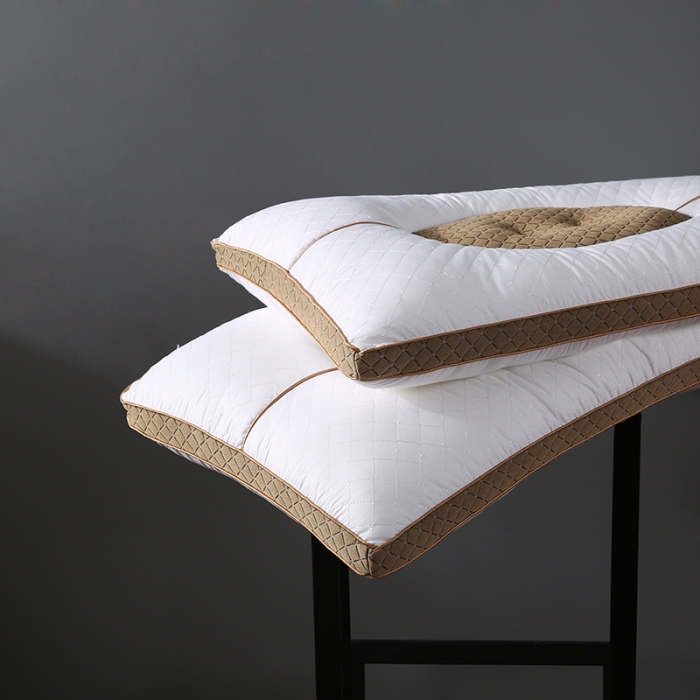 91家纺网 家纺一手货源 找家纺 全棉绗缝羽丝绒透气安睡护颈枕芯助眠定型成人枕头单人护颈枕