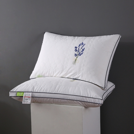 91家纺网 家纺一手货源 找家纺 全棉绗缝刺绣薰衣草枕芯花草护颈枕学生睡眠透气枕头酒店单人软枕