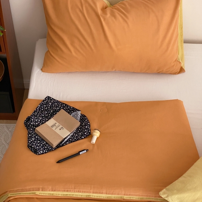 91家纺网 家纺一手货源 找家纺 梦享生活 2022新款水洗棉双拼大豆纤维夏被 橙色双拼柠檬黄