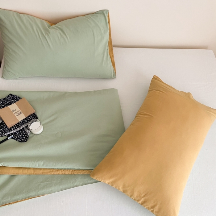 91家纺网 家纺一手货源 找家纺 梦享生活2022新款水洗棉双拼大豆纤维夏被 淡雅绿双拼蜂蜜黄