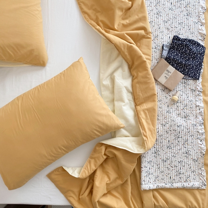 91家纺网 家纺一手货源 找家纺 梦享生活 2022新款水洗棉双拼大豆纤维夏被 蜂蜜黄双拼奶茶