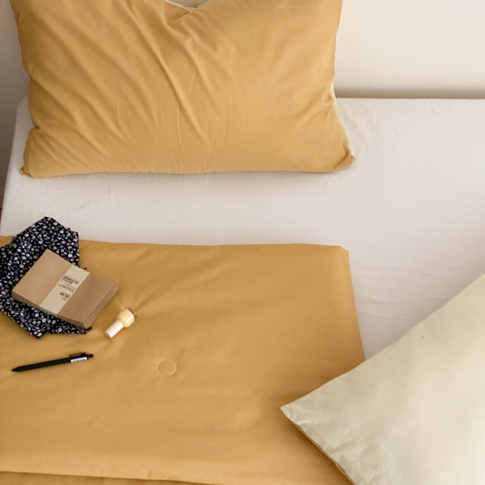 91家纺网 家纺一手货源 找家纺 梦享生活 2022新款水洗棉双拼大豆纤维夏被 蜂蜜黄双拼奶茶