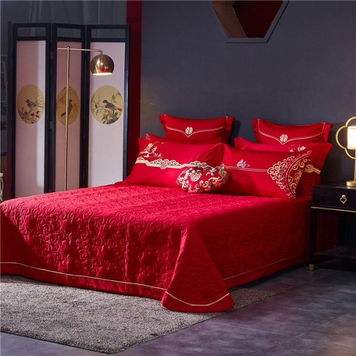 91家纺网 家纺一手货源 找家纺 红番天 热卖款全棉婚庆刺绣四件套 百子千禧