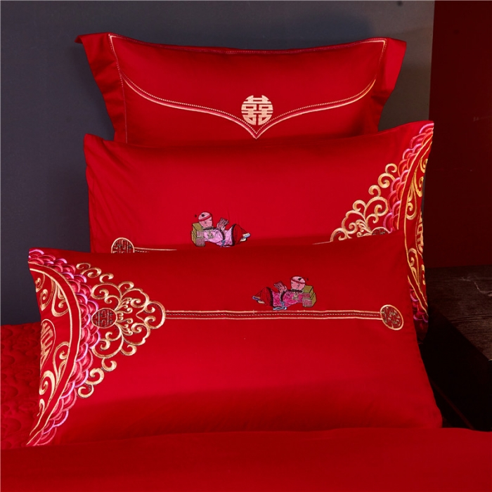 91家纺网 家纺一手货源 找家纺 红番天 热卖款全棉婚庆刺绣四件套 百子千禧