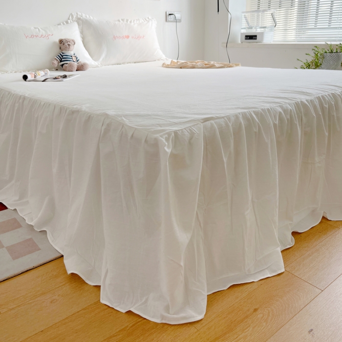 91家纺网 家纺一手货源 找家纺 六巷胡同 2022春夏新品ins风水洗棉单品床裙三件套 ins本白