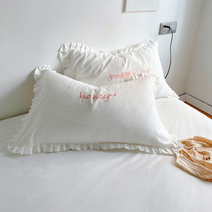 91家纺网 家纺一手货源 找家纺 六巷胡同 2022春夏新品ins风水洗棉单品床裙三件套 ins本白