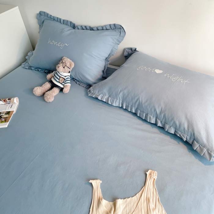 91家纺网 家纺一手货源 找家纺 六巷胡同 2022春夏新品ins风水洗棉单品床裙三件套 ins冰蓝