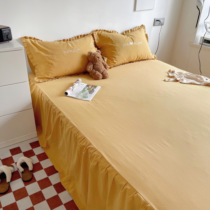 91家纺网 家纺一手货源 找家纺 六巷胡同 2022春夏新品ins风水洗棉单品床裙三件套 ins姜黄