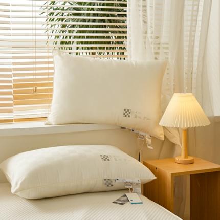 91家纺网 家纺一手货源 找家纺 榻尚家居 2021新款日系棋盘格枕芯48*74
