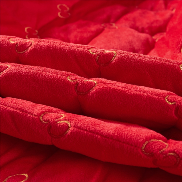 91家纺网 家纺一手货源 找家纺 十个点家纺 2021新款倾国倾城水晶绒夹棉床笠 大红