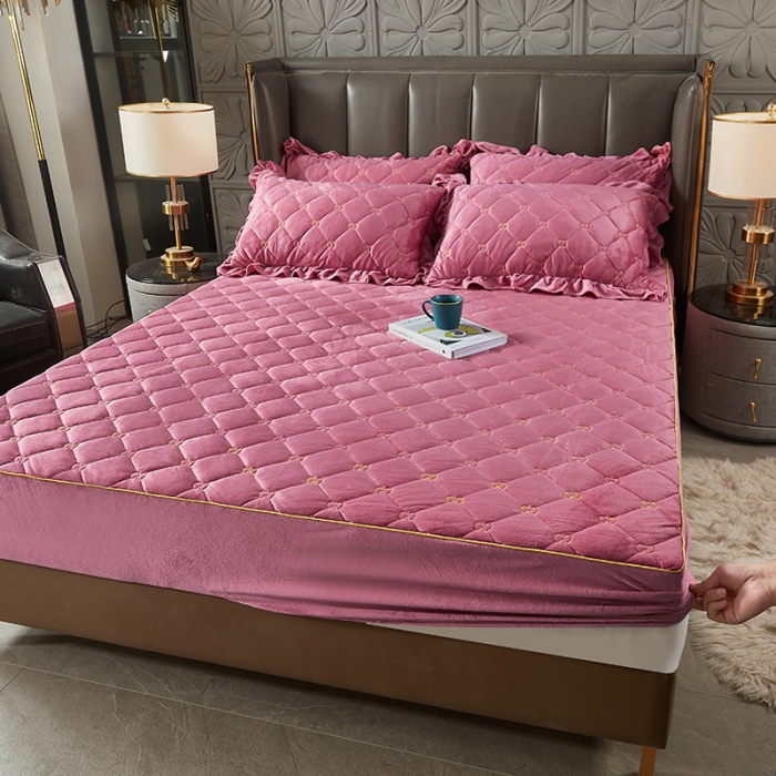 91家纺网 家纺一手货源 找家纺 十个点家纺 2021新款倾国倾城水晶绒夹棉床笠 豆沙