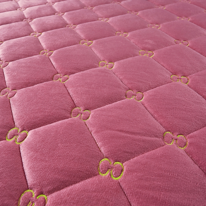 91家纺网 家纺一手货源 找家纺 十个点家纺 2021新款倾国倾城水晶绒夹棉床笠 豆沙