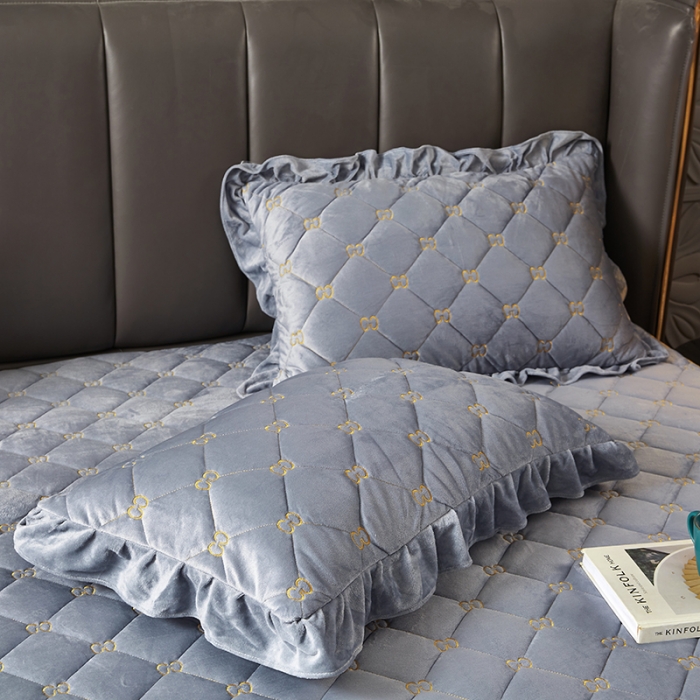 91家纺网 家纺一手货源 找家纺 十个点家纺 2021新款倾国倾城水晶绒夹棉床笠 灰色