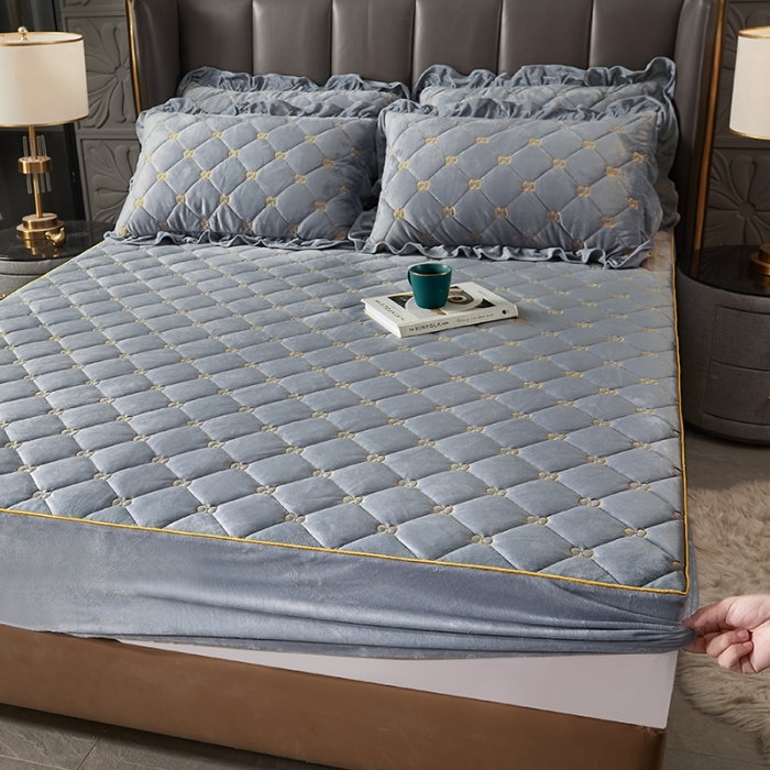 91家纺网 家纺一手货源 找家纺 十个点家纺 2021新款倾国倾城水晶绒夹棉床笠 灰色