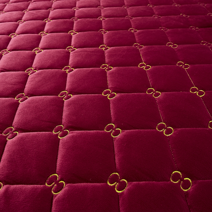 91家纺网 家纺一手货源 找家纺 十个点家纺 2021新款倾国倾城水晶绒夹棉床笠 酒红