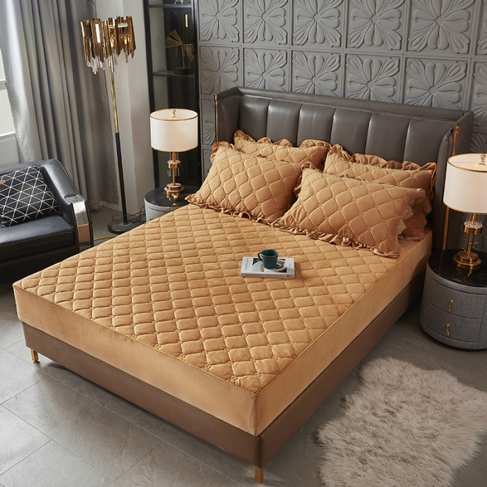 91家纺网 家纺一手货源 找家纺 十个点家纺 2021新款倾国倾城水晶绒夹棉床笠 驼色