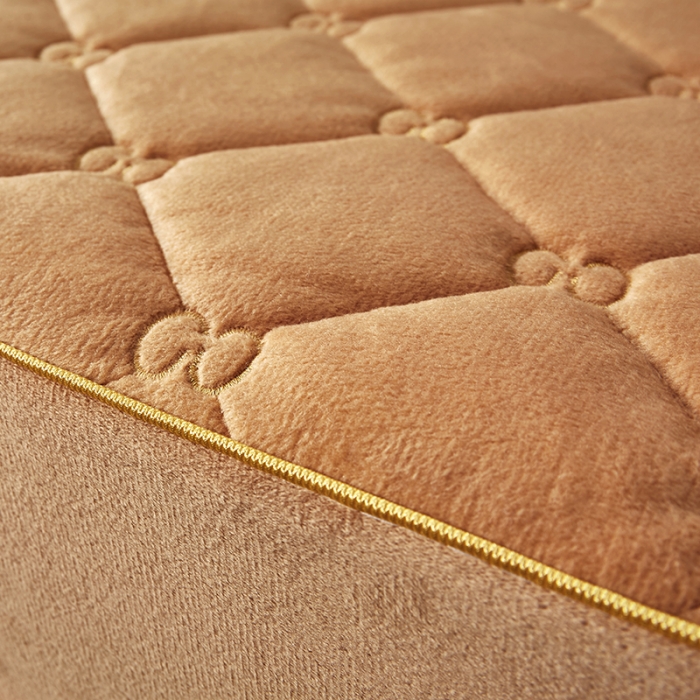 91家纺网 家纺一手货源 找家纺 十个点家纺 2021新款倾国倾城水晶绒夹棉床笠 驼色