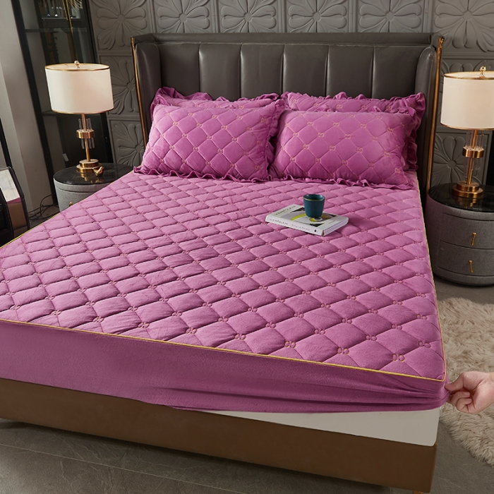 91家纺网 家纺一手货源 找家纺 十个点家纺 2021新款倾国倾城水晶绒夹棉床笠 紫色