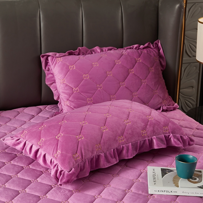 91家纺网 家纺一手货源 找家纺 十个点家纺 2021新款倾国倾城水晶绒夹棉床笠 紫色