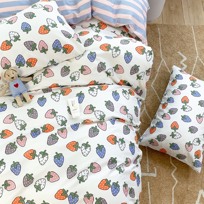 91家纺网 家纺一手货源 找家纺 怡家居 2022新款全棉田园四件套 彩色莓莓