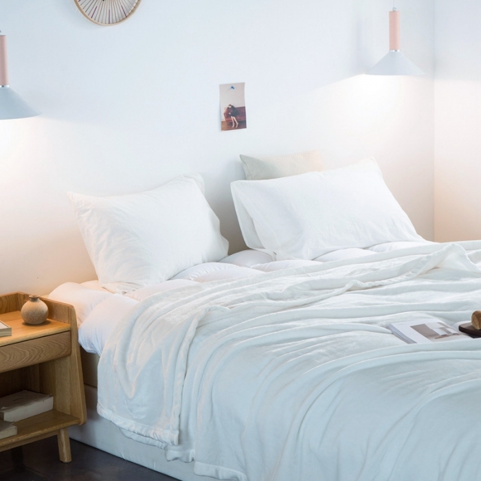 91家纺网 家纺一手货源 找家纺 （总）来菲毛毯 2025新款1.8公斤加厚科技绒超厚外贸毯子毛毯休闲绒毯