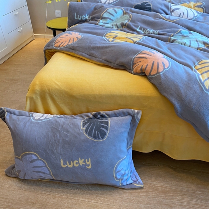 91家纺网 家纺一手货源 找家纺 棉生活家纺 2021新款冰岛臻棉绒印花四件套 美好假期灰