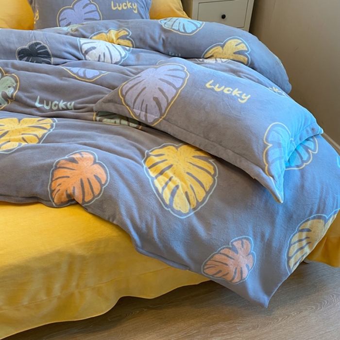 91家纺网 家纺一手货源 找家纺 棉生活家纺 2021新款冰岛臻棉绒印花四件套 美好假期灰