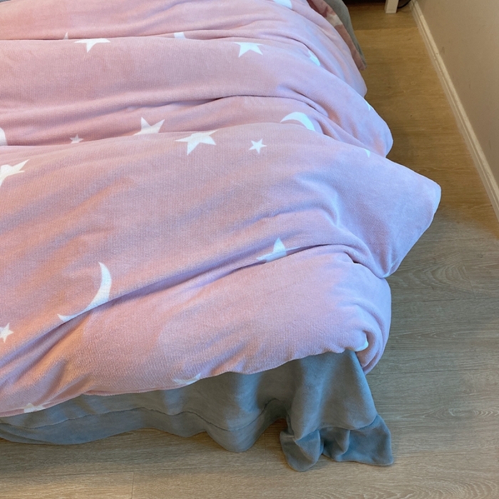 91家纺网 家纺一手货源 找家纺 棉生活家纺 2021新款冰岛臻棉绒印花四件套 星月神话粉