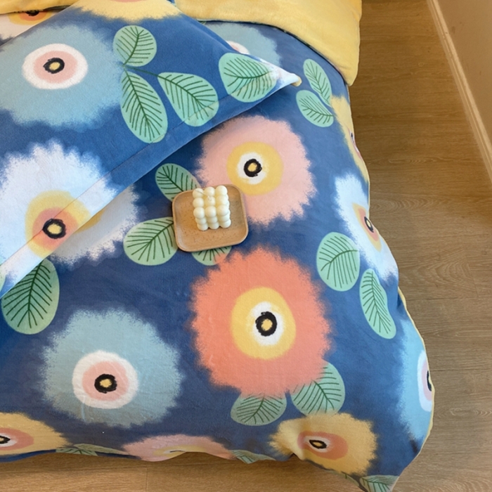 91家纺网 家纺一手货源 找家纺 棉生活家纺 2021新款冰岛臻棉绒印花四件套 暖风蓝