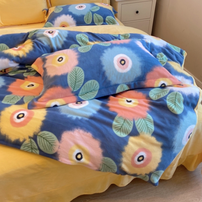 91家纺网 家纺一手货源 找家纺 棉生活家纺 2021新款冰岛臻棉绒印花四件套 暖风蓝